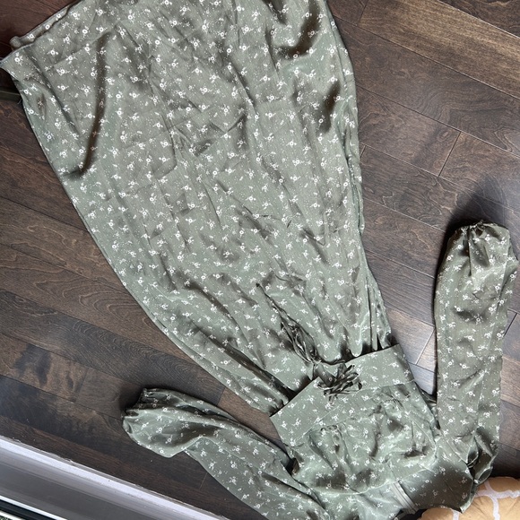 Corset Maxi Floral Dress with Long Sleeves and Square Neckline - Picture 4 of 8